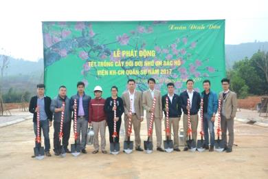 ĐOÀN THANH NIÊN TẬP ĐOÀN HÀ ĐÔ HƯỞNG ỨNG LỄ PHÁT ĐỘNG TẾT TRỒNG CÂY ĐỜI ĐỜI NHỚ ƠN BÁC HỒ