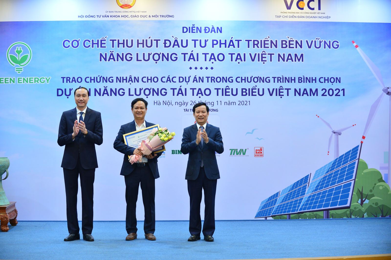 Tập đoàn Hà Đô giành 2 giải thưởng Dự án Năng lượng tái tạo tiêu biểu Việt Nam 2021 