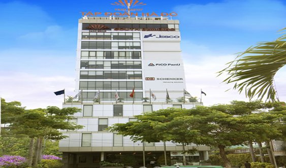 Tòa nhà Hà Đô Airport tọa lạc ngay mặt tiền đường Hồng Hà