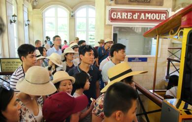 TẬP ĐOÀN HÀ ĐÔ TỔ CHỨC CHO CBCNV NGHỈ MÁT HÈ 2017 TẠI ĐÀ NẴNG