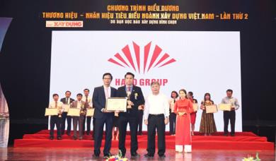 TẬP ĐOÀN HÀ ĐÔ ĐƯỢC VINH DANH TRONG TOP THƯƠNG HIỆU - NHÃN HIỆU TIÊU BIỂU NGÀNH XÂY DỰNG VIỆT NAM - LẦN THỨ 2